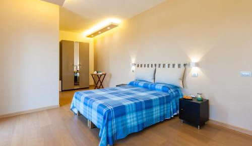 Deluxe Double or Twin Room with Sea View