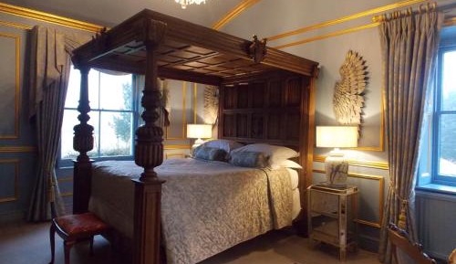 Double Room with Four Poster Bed