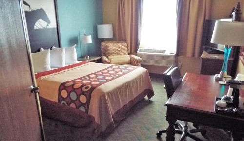 Queen Room - Disability Access/Non-Smoking