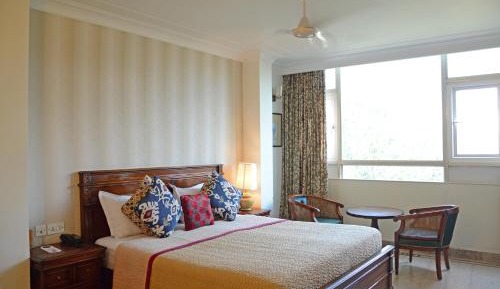 Superior Double Room with Free Airport Pickup 