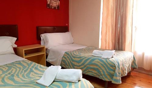Twin Room with Bathroom