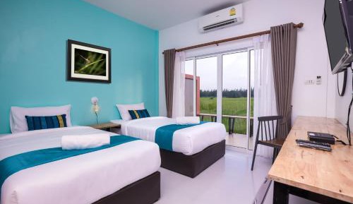 Standard Twin Room