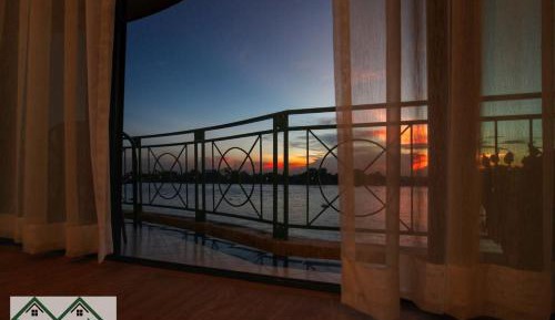 King Suite with Balcony