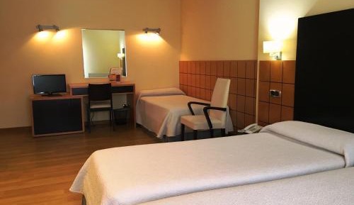 Double Room with Extra Bed (3 Adults)