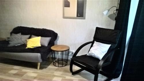 Apartment with Garden View