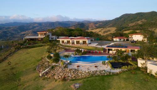 Queen Suite with Sea View