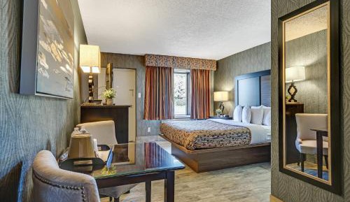 Queen Room - Non-Smoking