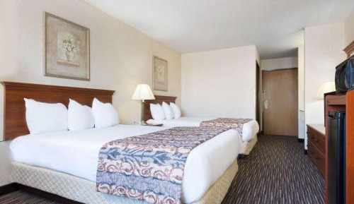 Double Room with Two Double Beds - Non-Smoking