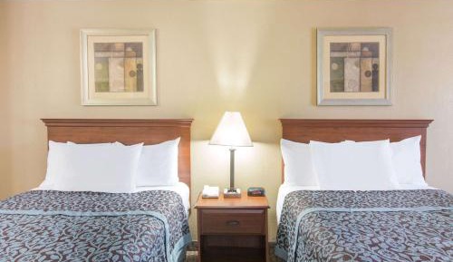 Double Room with Two Double Beds - Non-Smoking