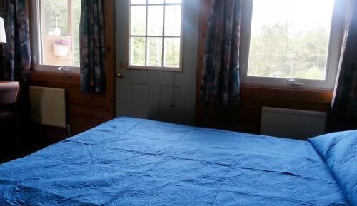 Queen Room with Pool View