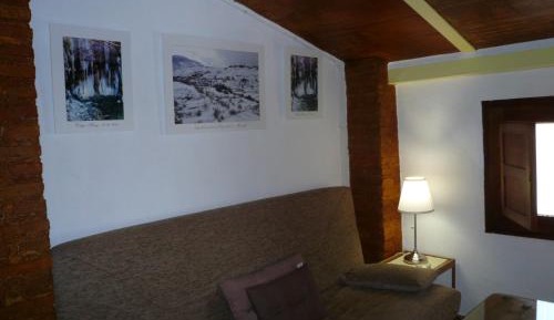 Apartment with Mountain View