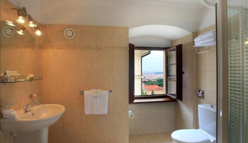 Grand Deluxe Double Room