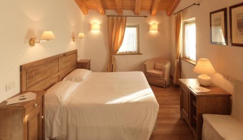 Double Room with Spa Bath