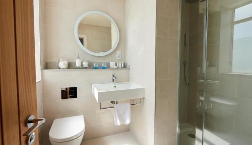 Corner Suite