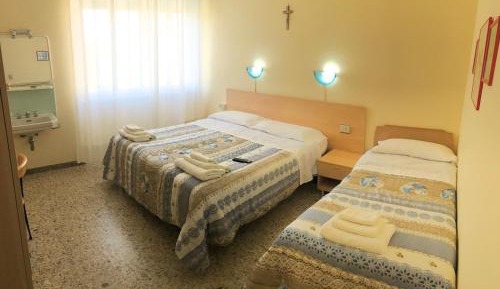 Triple Room with Shared Bathroom