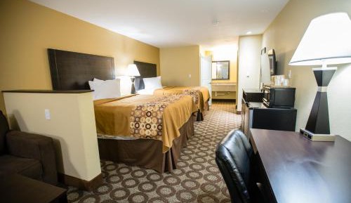 Queen Suite with Two Queen Beds - Non-Smoking