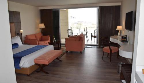 Double Room with Balcony (2 Adults + 1 Child)