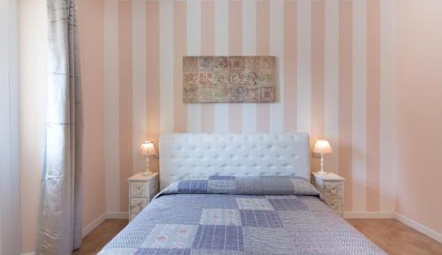 Deluxe Apartment with Private Whirlpool