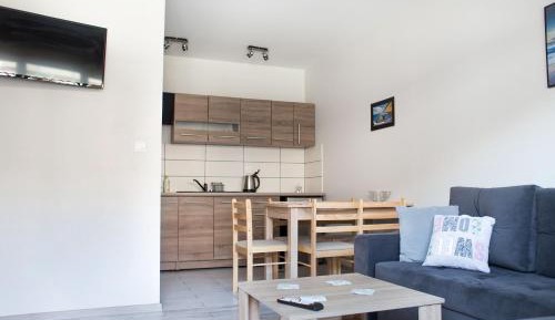 Two-Bedroom Holiday Home with Balcony