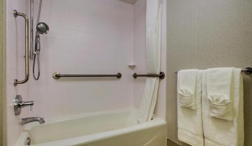 King Room - Mobility Access/Hearing Accessible