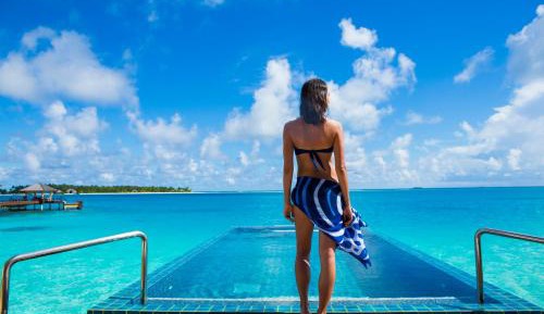 Special Offer : Spend 1 night in a Beach Villa and the rest of the stay in an InOcean Villa 