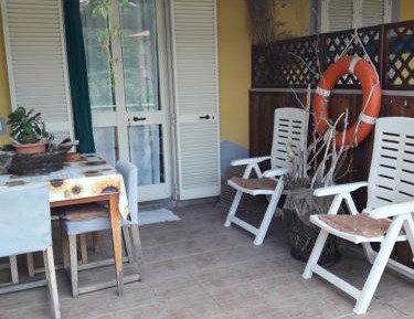 One-Bedroom Apartment with Terrace