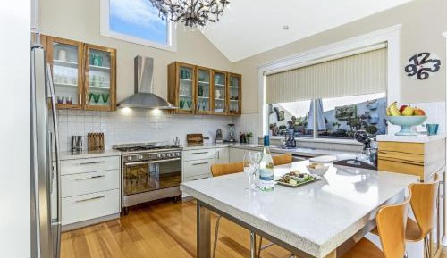 One-Bedroom Apartment with Garden View