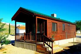 Lone Pine Cabin | Lone Pine Cabin