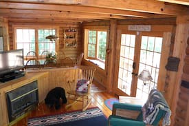 Merifield Acres Cabin | Kerr Lake Log Cabin on calm cove
