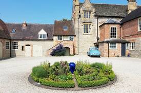 Bretforton House | The Coach House, Bretforton Manor
