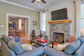 West Side Historic District House | Bramley House-Lovingly Restored-Walk to Downtown