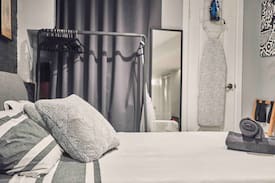 Cypress Hills Apartment | Cozy + Artsy Studio Apt in Cypress Hills- Brooklyn