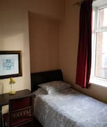 Blackburn Bed & Breakfast | Chimneys Guest House - standard single room