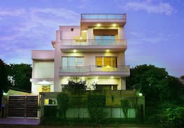 DLF Phase 1 Apartment | Airbnb- Studio Apartment Golf Course Road Gurgaon