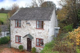 Holywell Cabin | Pump Cottage, Whitford