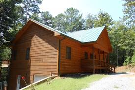 Ellijay Cabin | The Buck Stops Here - Pet friendly Cabin Rental in Ellijay, Georgia with Huge Game Room