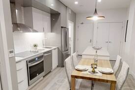 Winnipeg Apartment | LXTX Modern Luxury Suite - (2 Parking Spots)