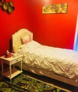 Dover House | Close to everything! Cute Comfy Red Room in Dover