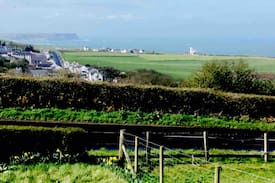 Ballycastle Cabin | Ballintoy View Cottage with spectacular views