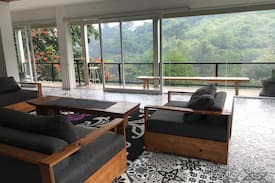 Ciumbuleuit Villa | Villa di dago bandung dg view lembah yang cantik