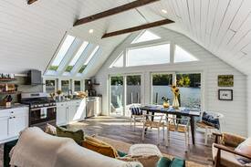 Newbury Cabin | Relaxing Sunapee Overwater Cottage