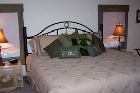 Shullsburg Apartment | Lead Region Lodging Suite