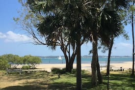 Pindimar House | Port Stephens - ‘PINDIMAR SANDS’ sandy beachfront
