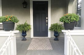 Port Dalhousie House | Port Dalhousie Craftsman Beach House -sleeps 6
