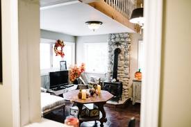 Mono Cabin | The Enchanted Cottage - Hockley Valley