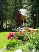 Pemberton Cabin | Lakefront Private Log Cabin - The Hummingbird