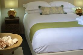 Bellingen House | Wren's Rest - Tranquil, comfortable and stylish