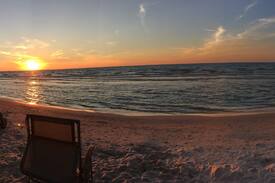 Lambton Shores Cabin | Beach Front Cottage on Ipperwash Beach, Lake Huron