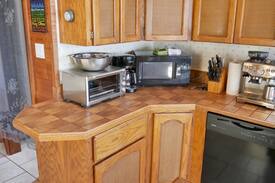 Cortes Island Villa | Ocean View with Pool on Cortes - Sleeps 16