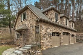 Far Hills Apartment | Delightful Carriage House Apartment in Mendham NJ